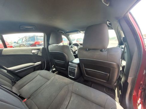 Used 2019 Dodge Charger SXT image 15