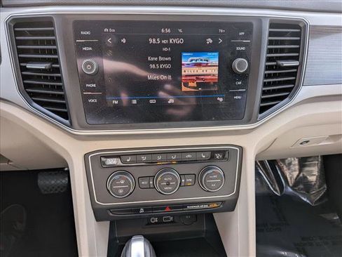 Used 2019 Volkswagen Atlas SE w/ Towing Package image 13