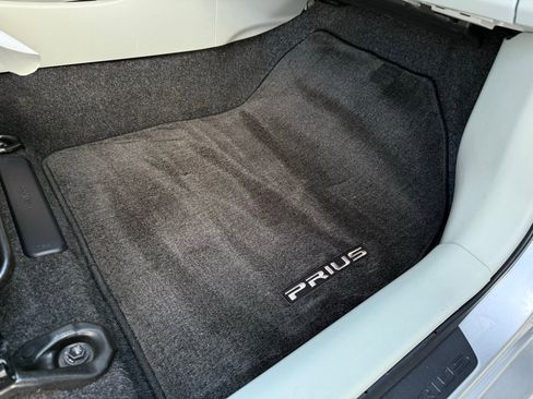 Used 2012 Toyota Prius Two image 24