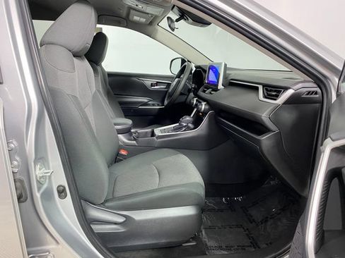 Used 2023 Toyota RAV4 XLE FWD image 8