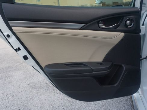 Used 2018 Honda Civic Sport Touring image 25