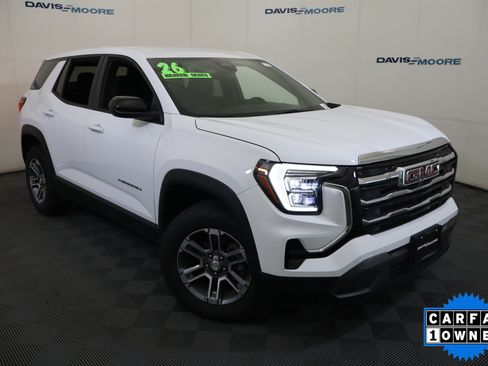 Used 2026 GMC Terrain Elevation AWD/4WD image 2