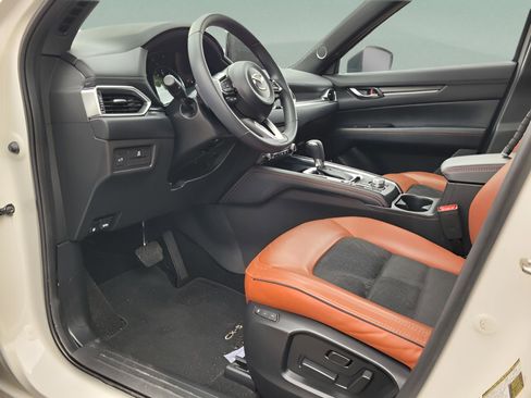 Used 2024 MAZDA CX-5 Carbon Edition image 25