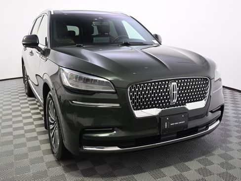 Used 2023 Lincoln Aviator Reserve w/ Elements Package Plus AWD/4WD image 6