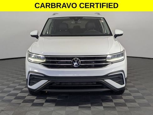 Used 2022 Volkswagen Tiguan SE AWD/4WD image 3