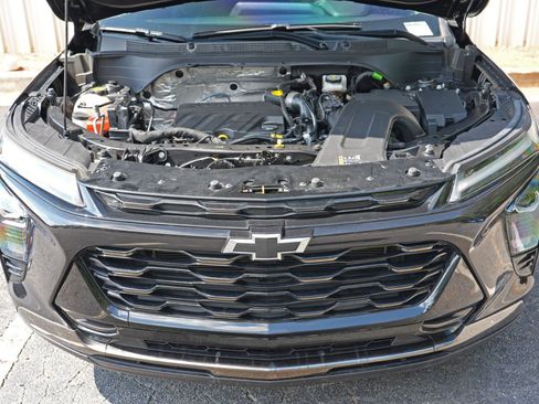 Used 2025 Chevrolet Trax ACTIV w/ Driver Confidence Package FWD image 7