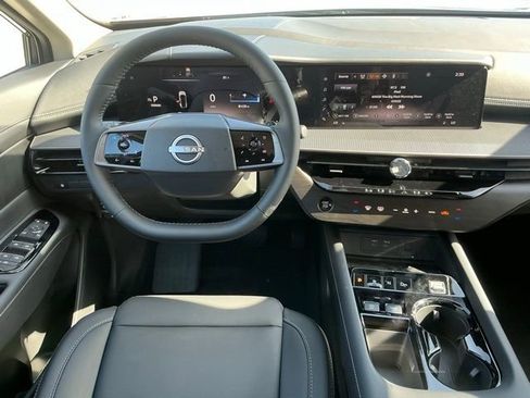 Certified 2025 Nissan Murano SV w/ Cargo Package image 13