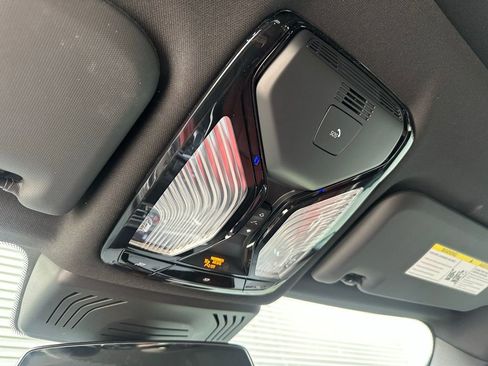 Used 2024 BMW X3 M40i w/ Premium Package image 33