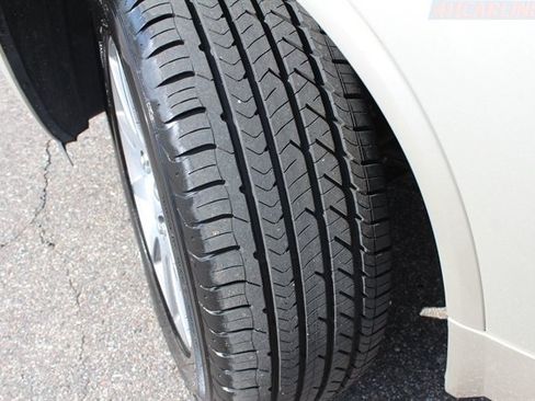 Used 2014 Buick Enclave Leather w/ Trailering Provision Package FWD image 3
