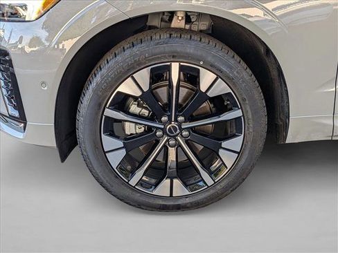 Certified 2026 Volvo XC60 B5 Plus w/ Climate Package image 10