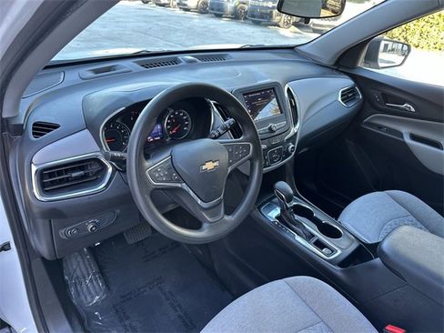 Used 2022 Chevrolet Equinox LS w/ LS Convenience Package image 20