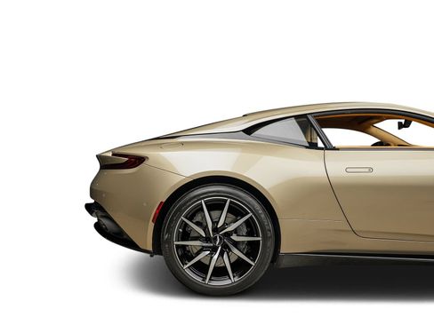 Used 2018 Aston Martin DB11 V12 RWD image 26