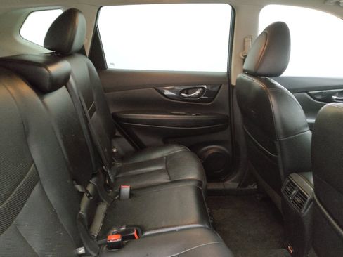 Used 2020 Nissan Rogue SL w/ Premium Package FWD image 19