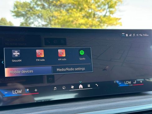 New 2026 BMW X5 xDrive40i w/ M Sport Package image 39