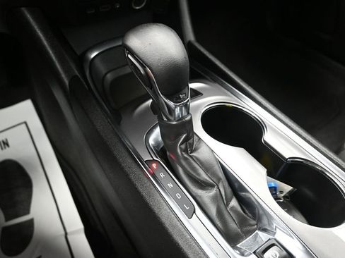 Used 2023 Chevrolet Malibu LT FWD image 23