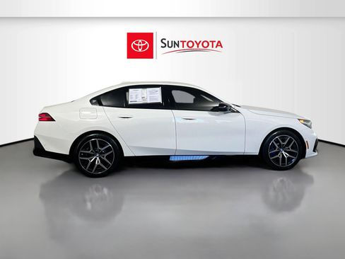 Used 2024 BMW i5 M60 w/ Premium Package image 2