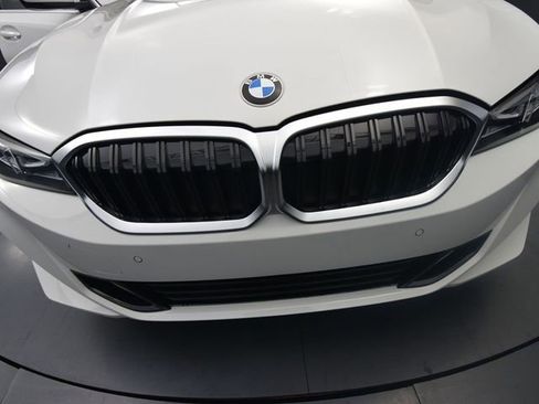 New 2024 BMW 330i Sedan w/ Convenience Package image 25