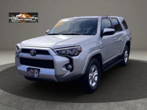 Used 2018 Toyota 4Runner SR5 RWD image 3