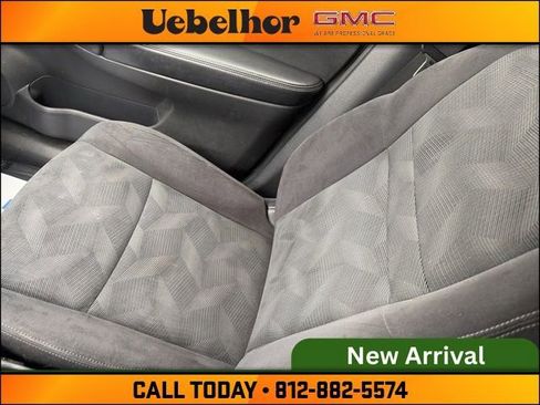 Used 2014 Nissan Rogue SV image 11