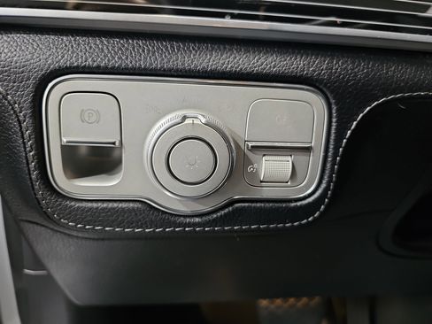 Certified 2024 Mercedes-Benz GLE 580 4MATIC image 31