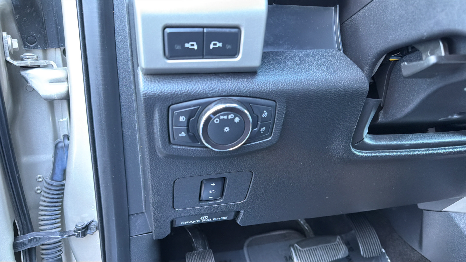 Used 2018 Ford F250 Lariat w/ Chrome Package AWD/4WD image 21
