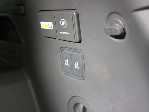 Used 2024 Kia EV9 Light RWD image 46