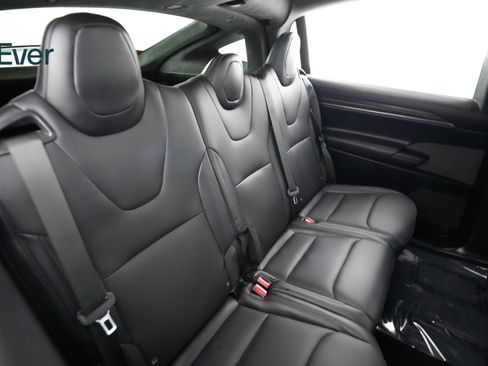 Used 2023 Tesla Model X AWD/4WD image 5