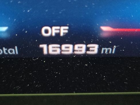 Certified 2024 BMW X1 M35i w/ Premium Package image 6