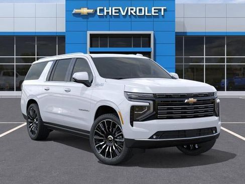 New 2026 Chevrolet Suburban High Country image 7