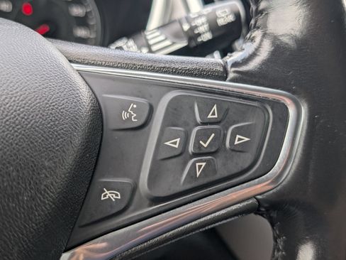 Used 2020 Chevrolet Equinox LT FWD image 22