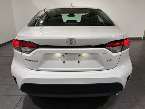 Used 2024 Toyota Corolla LE FWD image 4