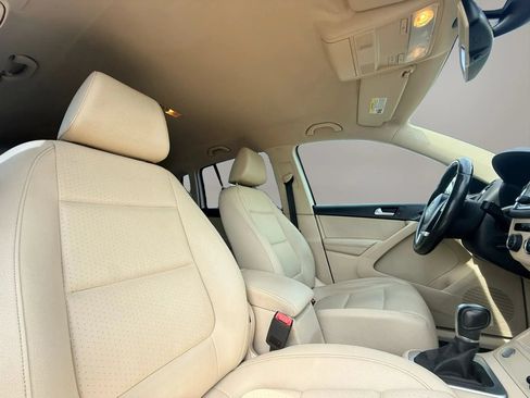 Used 2017 Volkswagen Tiguan S FWD image 13