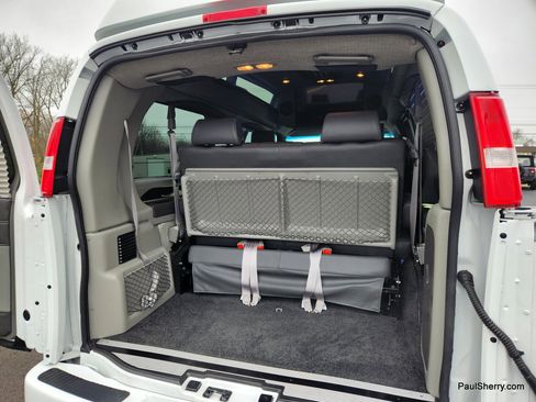 Used 2023 Chevrolet Express 2500 image 24