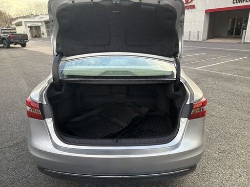 Used 2018 Toyota Avalon Limited w/ Protection Package image 11