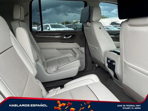 Used 2021 GMC Yukon XL Denali w/ Denali Premium Package RWD image 18