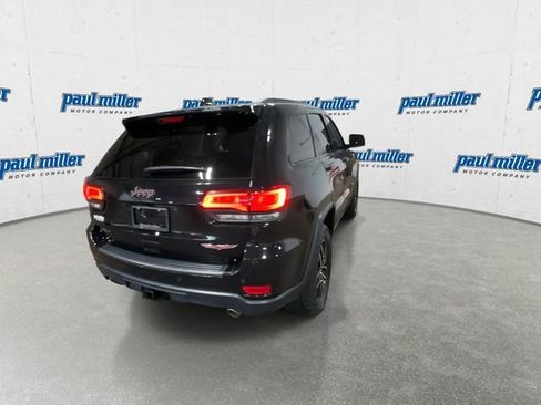 Used 2021 Jeep Grand Cherokee Trailhawk AWD/4WD image 10