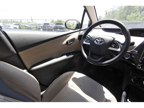 Used 2016 Toyota Prius Two FWD image 9