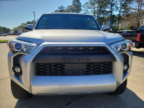 Certified 2022 Toyota 4Runner SR5 image 5