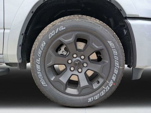 New 2026 RAM 1500 Big Horn AWD/4WD image 10