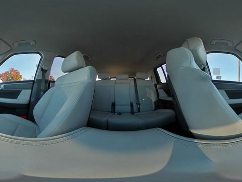 Used 2025 Hyundai Santa Fe SEL image 47