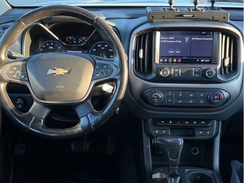 Used 2020 Chevrolet Colorado Z71 image 11
