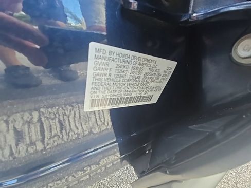Used 2025 Acura MDX w/ Technology Package FWD image 14