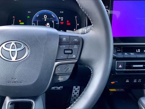 Used 2025 Toyota Camry SE w/ Multimedia Upgrade Package image 24