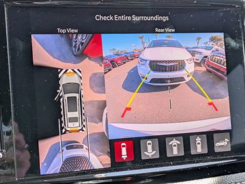 New 2026 Chrysler Pacifica Select image 22