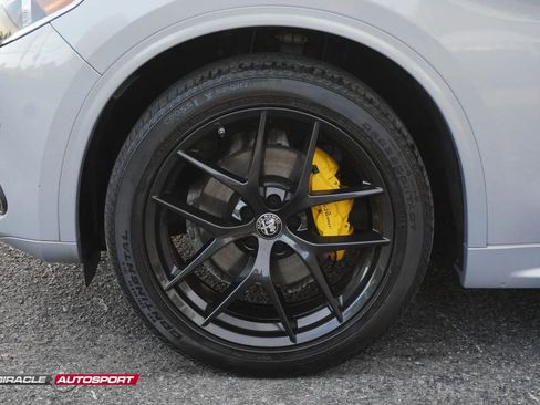 Used 2020 Alfa Romeo Stelvio Ti image 13