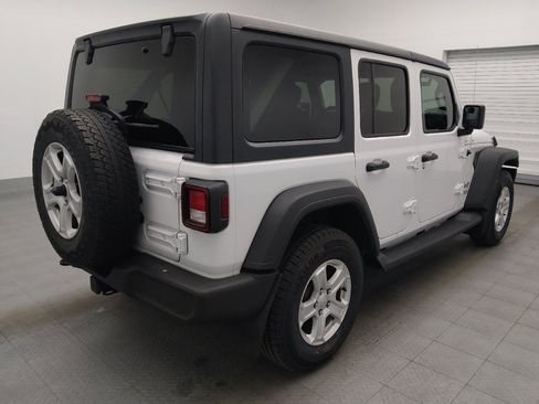 Used 2018 Jeep Wrangler Unlimited Sport S AWD/4WD image 9