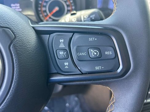 Used 2024 Jeep Wrangler Unlimited Sport AWD/4WD image 41