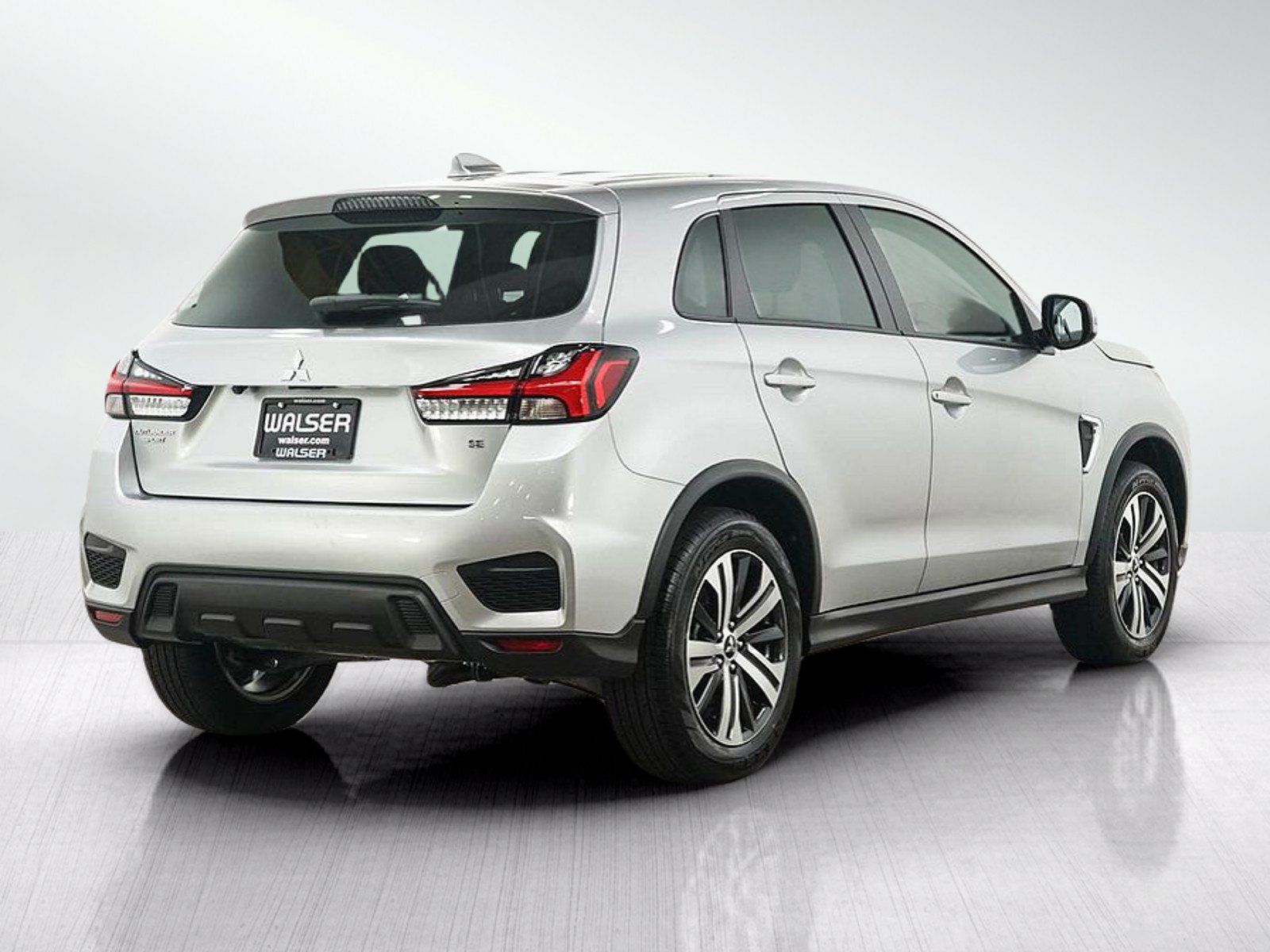 Used 2026 Mitsubishi Outlander Sport SE AWD/4WD image 5