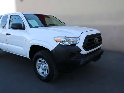 Used 2020 Toyota Tacoma SR image 10