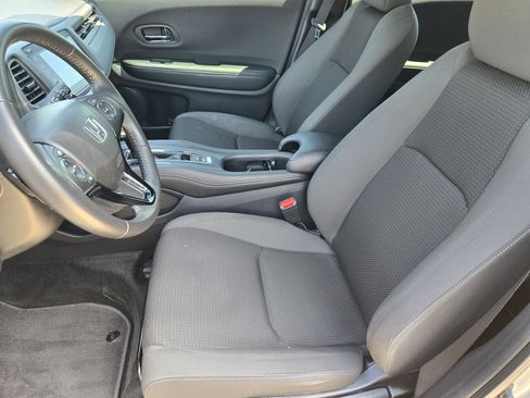 Used 2019 Honda HR-V Sport image 19